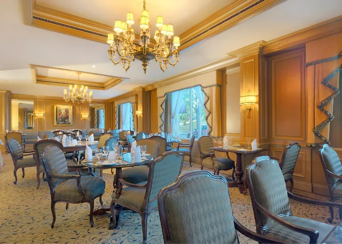 Resort: Sir Stamford Circular Quay
