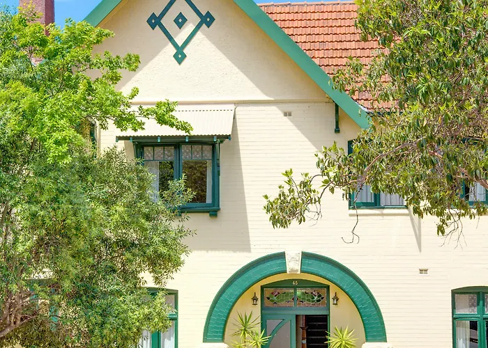 Motels Neutral Bay Lodge
